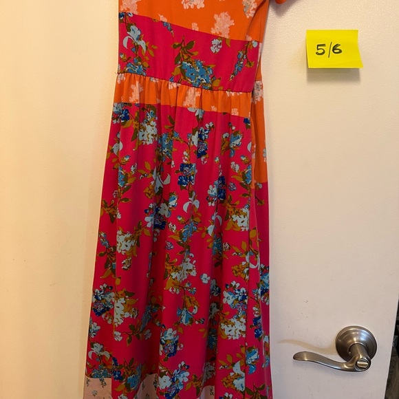 Red and orange flora dress - Picture 2 of 3